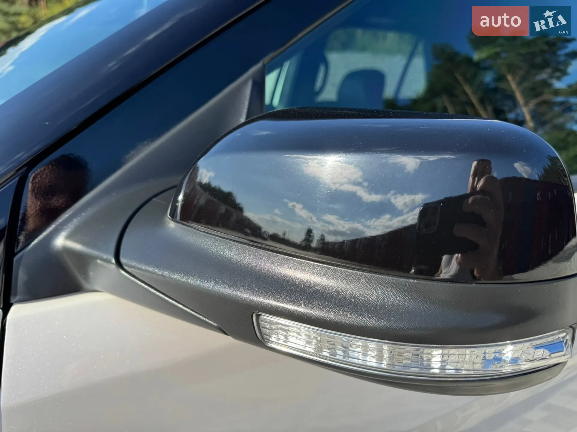 2016 Ford Explorer - мініатюра 17