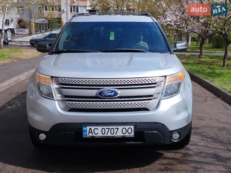 Позашляховик / Кросовер Ford Explorer 2013 в Києві