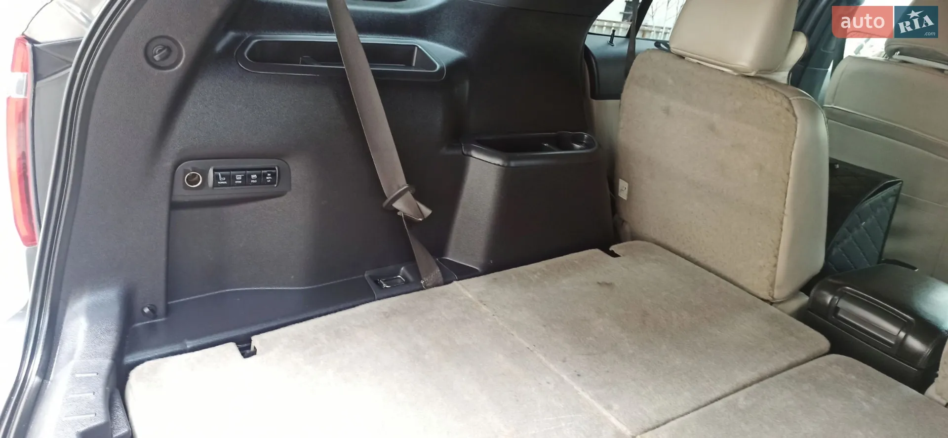 2011 Ford Explorer - мініатюра 139
