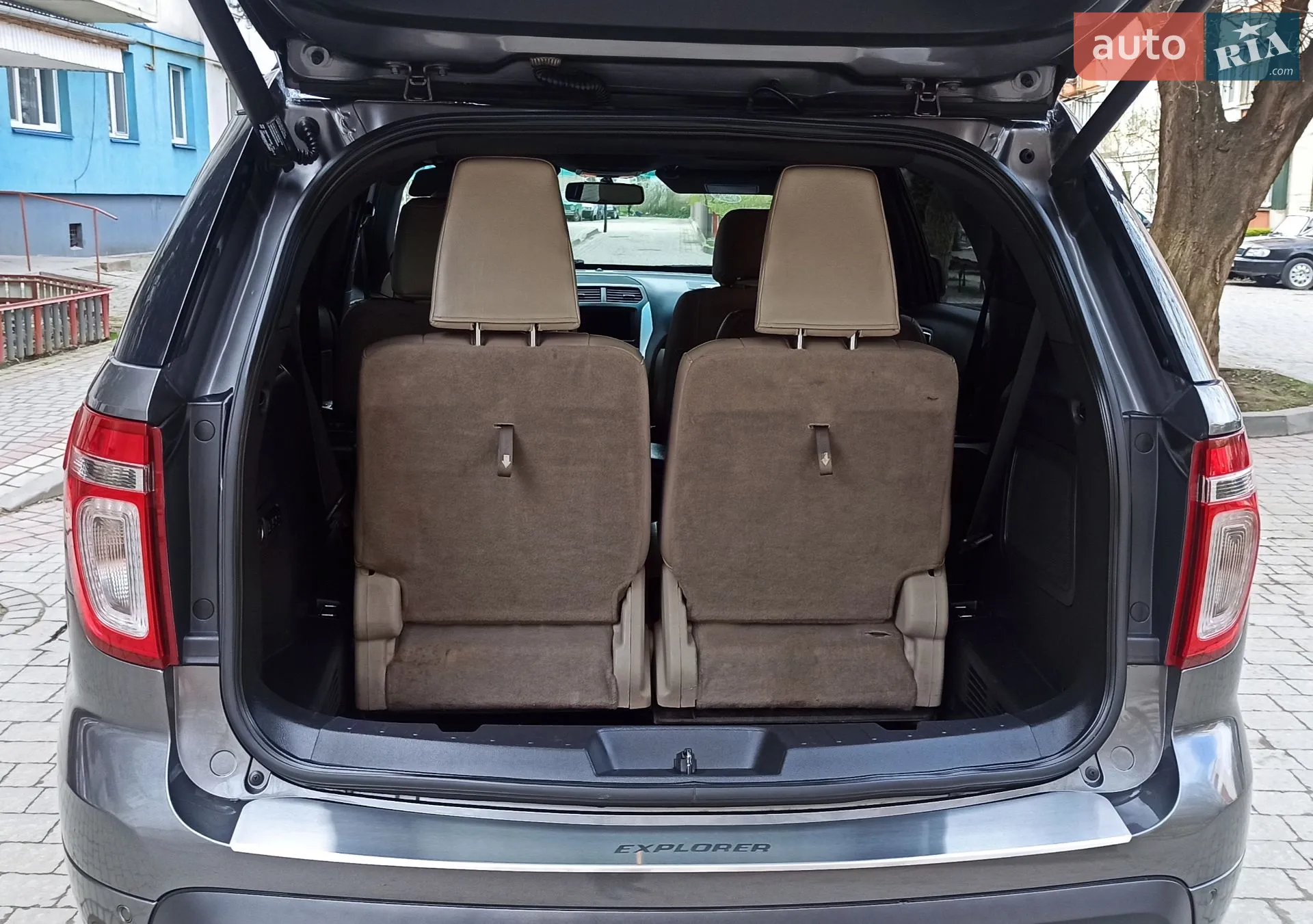 2011 Ford Explorer - мініатюра 145