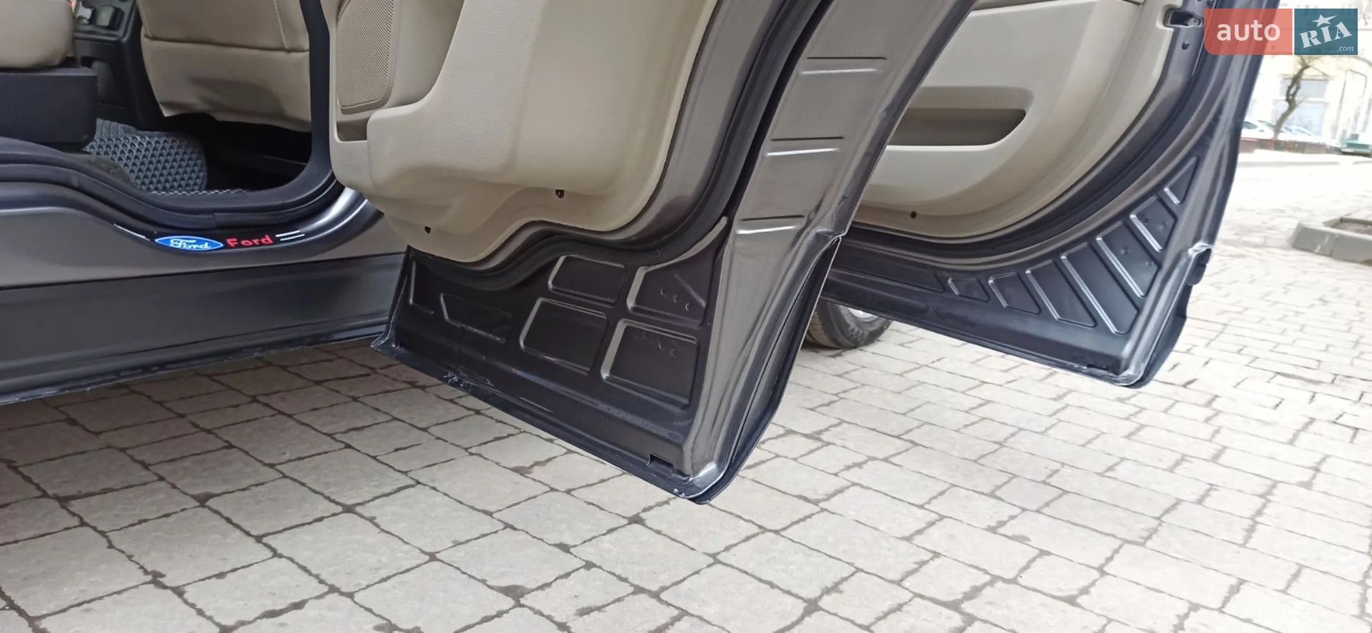 2011 Ford Explorer - мініатюра 38