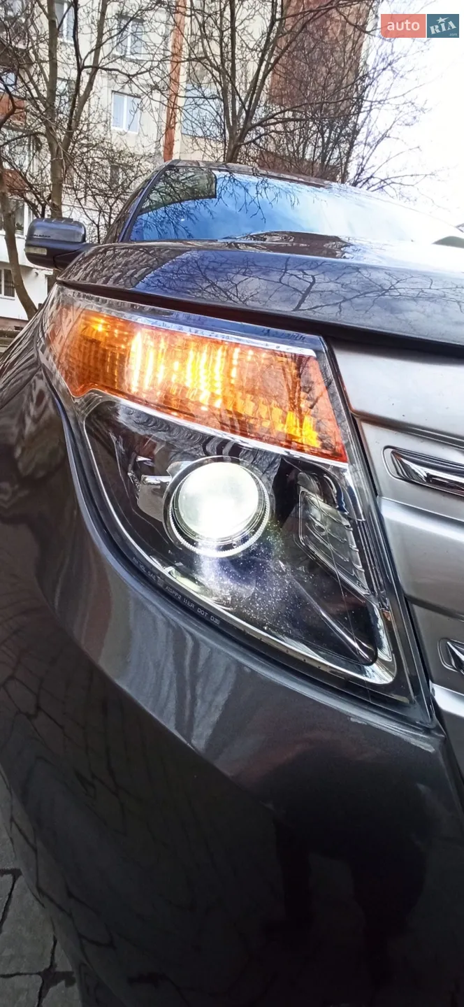 2011 Ford Explorer - мініатюра 152