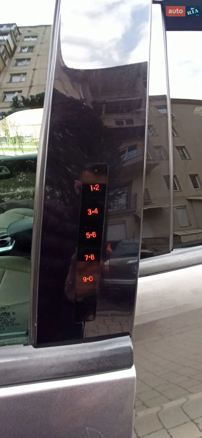 2011 Ford Explorer - мініатюра 158