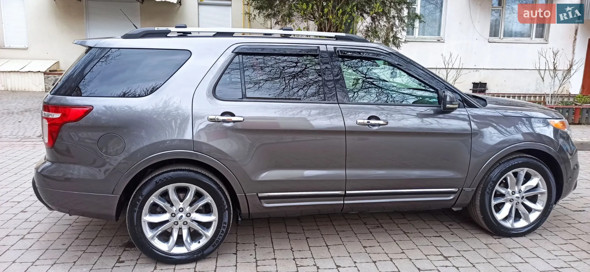 2011 Ford Explorer - мініатюра 22