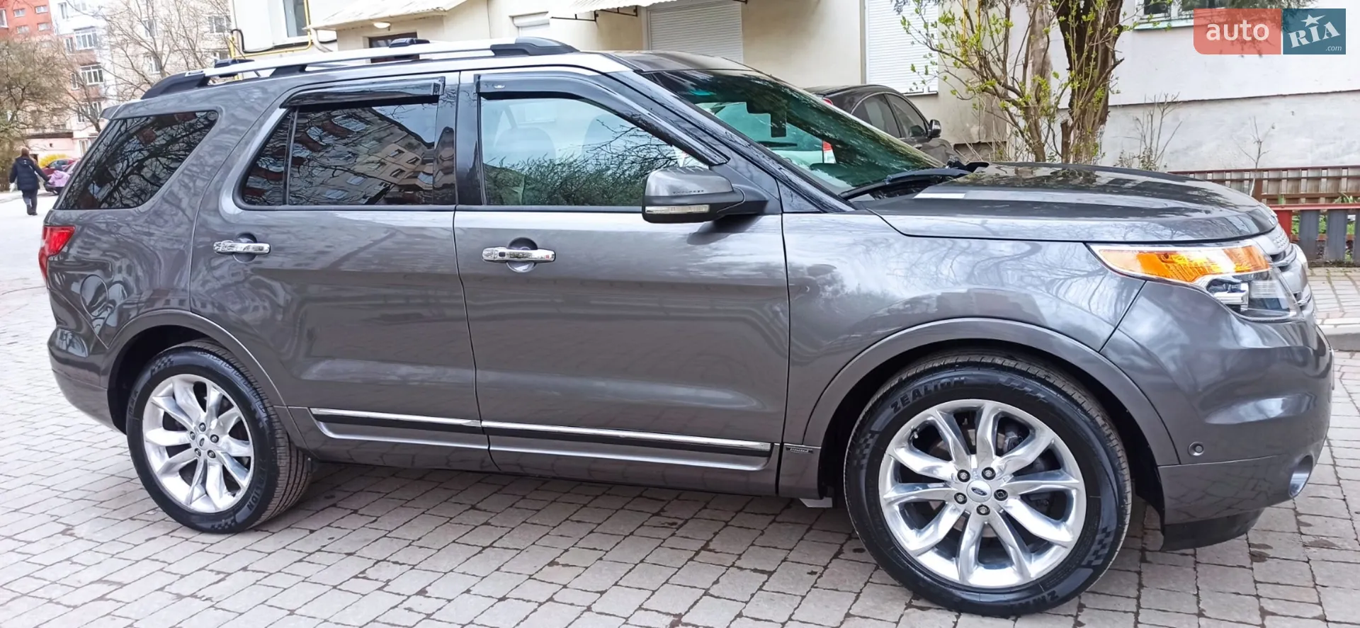 2011 Ford Explorer - мініатюра 27