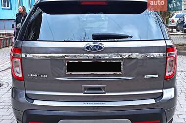 Позашляховик / Кросовер Ford Explorer 2011 в Чернівцях