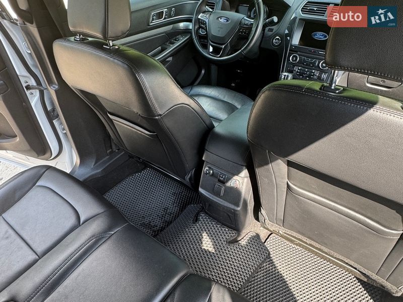 Позашляховик / Кросовер Ford Explorer 2018 в Києві