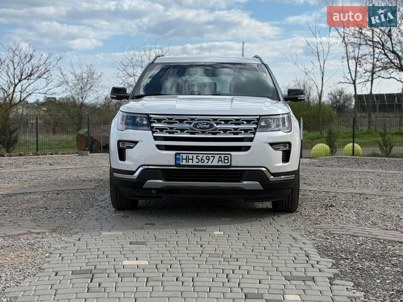 Внедорожник / Кроссовер Ford Explorer 2018 в Южном