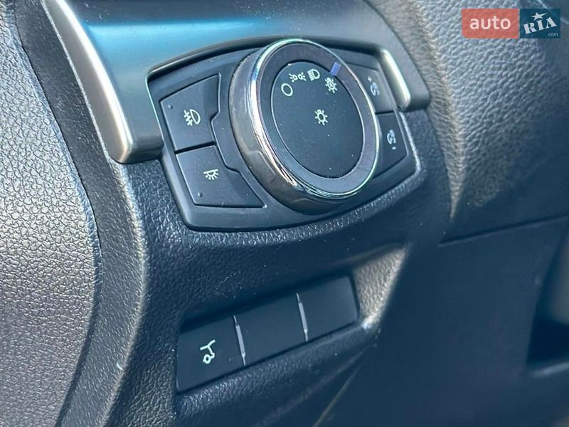 Внедорожник / Кроссовер Ford Explorer 2018 в Южном