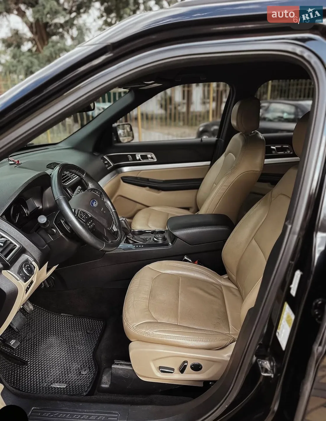 2017 Ford Explorer - мініатюра 5