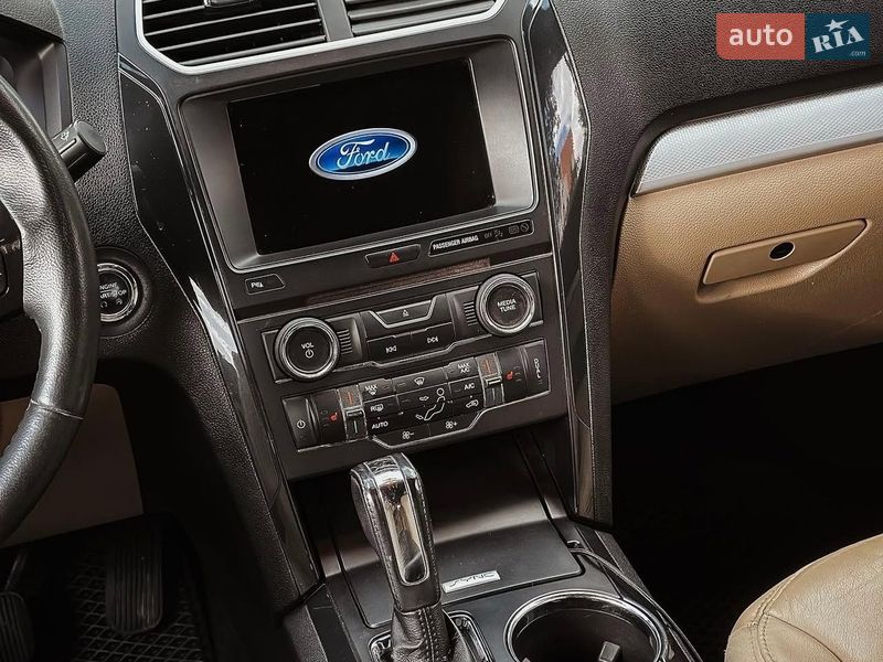 Позашляховик / Кросовер Ford Explorer 2017 в Миколаєві
