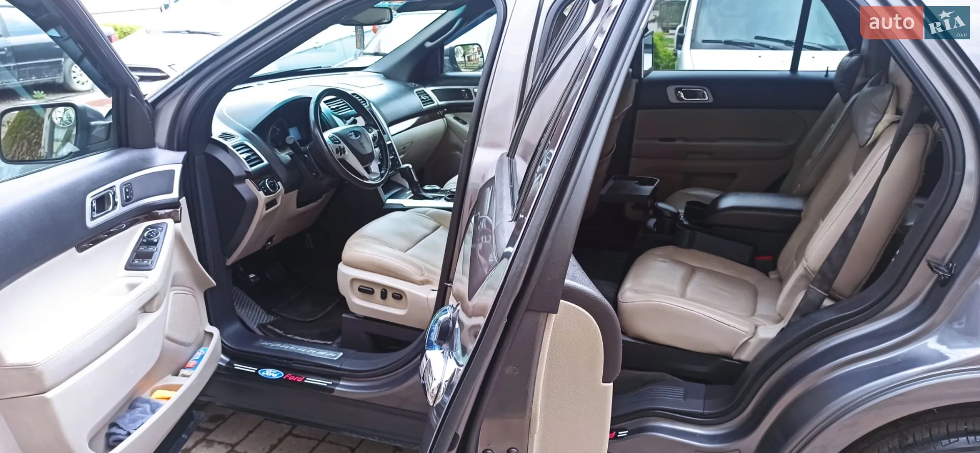 2011 Ford Explorer - мініатюра 44
