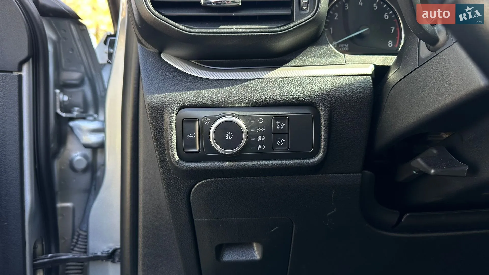 2020 Ford Explorer - мініатюра 17