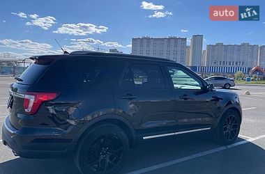 Внедорожник / Кроссовер Ford Explorer 2018 в Киеве