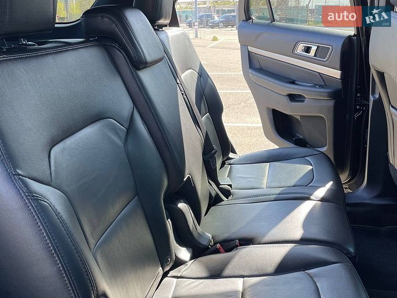 Позашляховик / Кросовер Ford Explorer 2018 в Києві