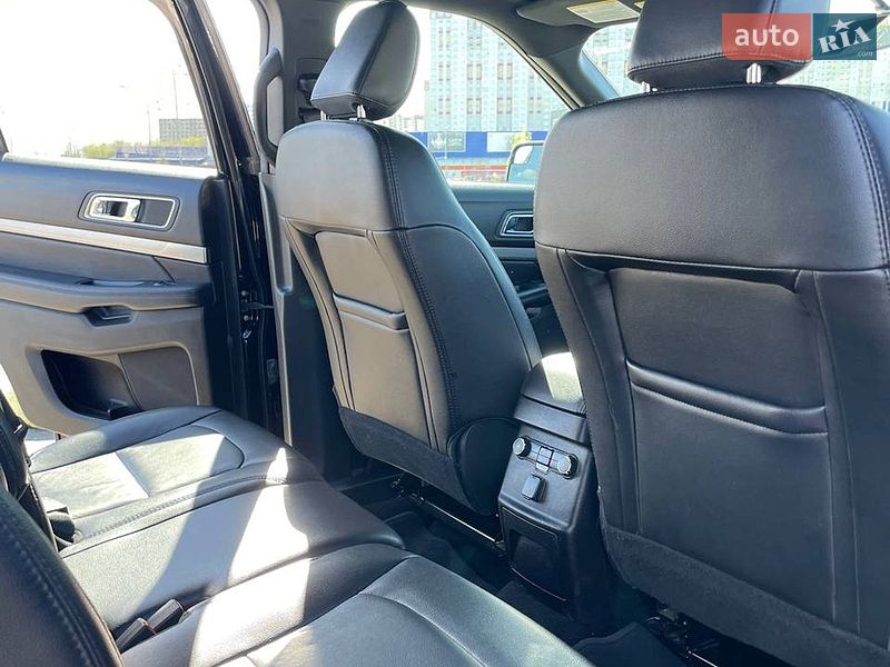 Внедорожник / Кроссовер Ford Explorer 2018 в Киеве