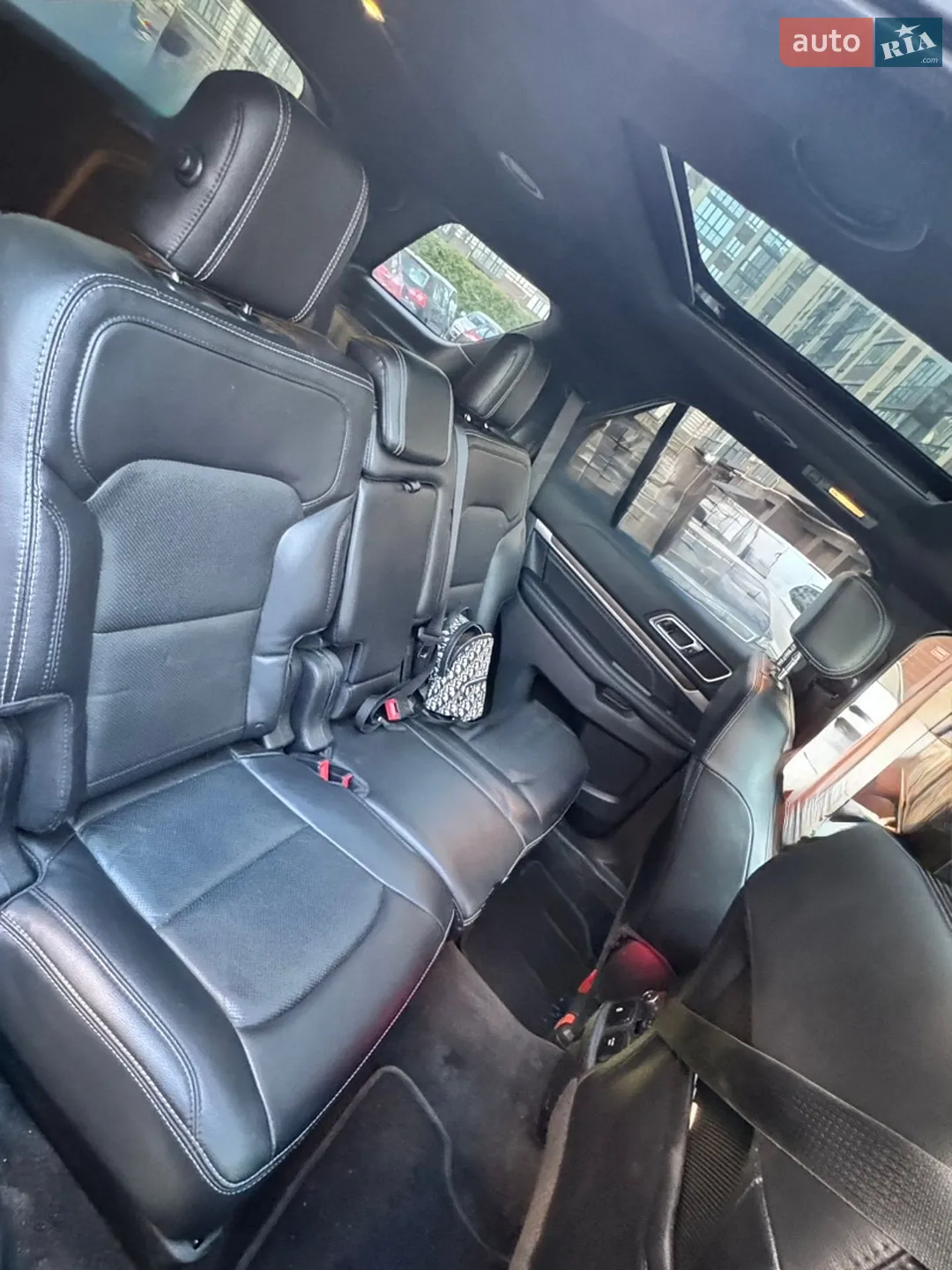 2017 Ford Explorer - мініатюра 9