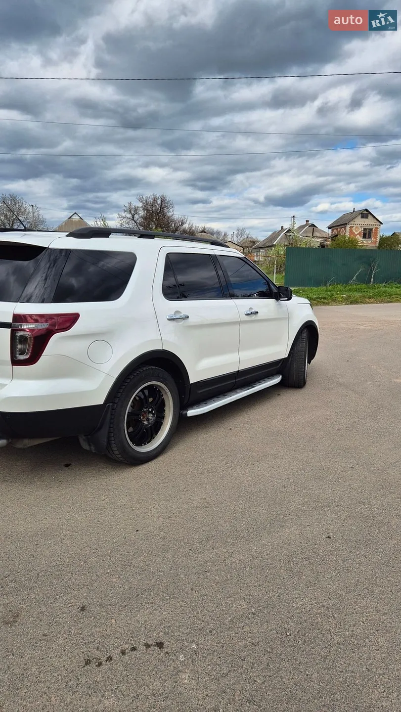 2013 Ford Explorer - мініатюра 4