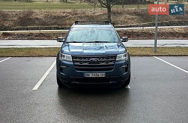 Позашляховик / Кросовер Ford Explorer 2018 в Черняхові