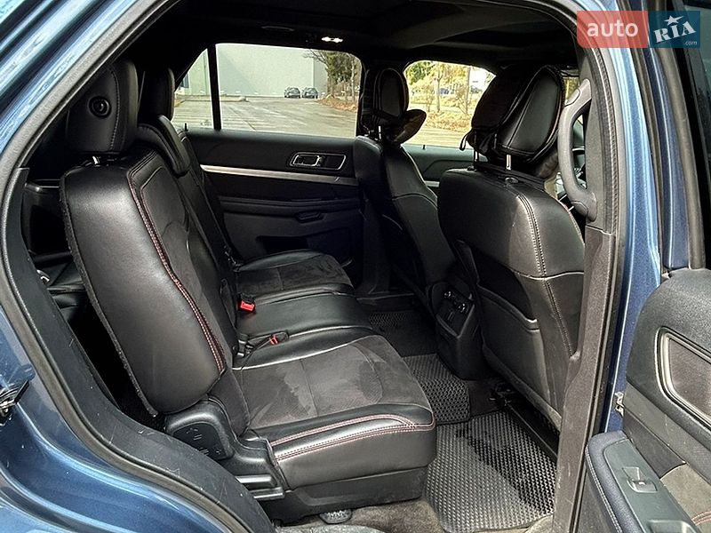 Позашляховик / Кросовер Ford Explorer 2018 в Черняхові