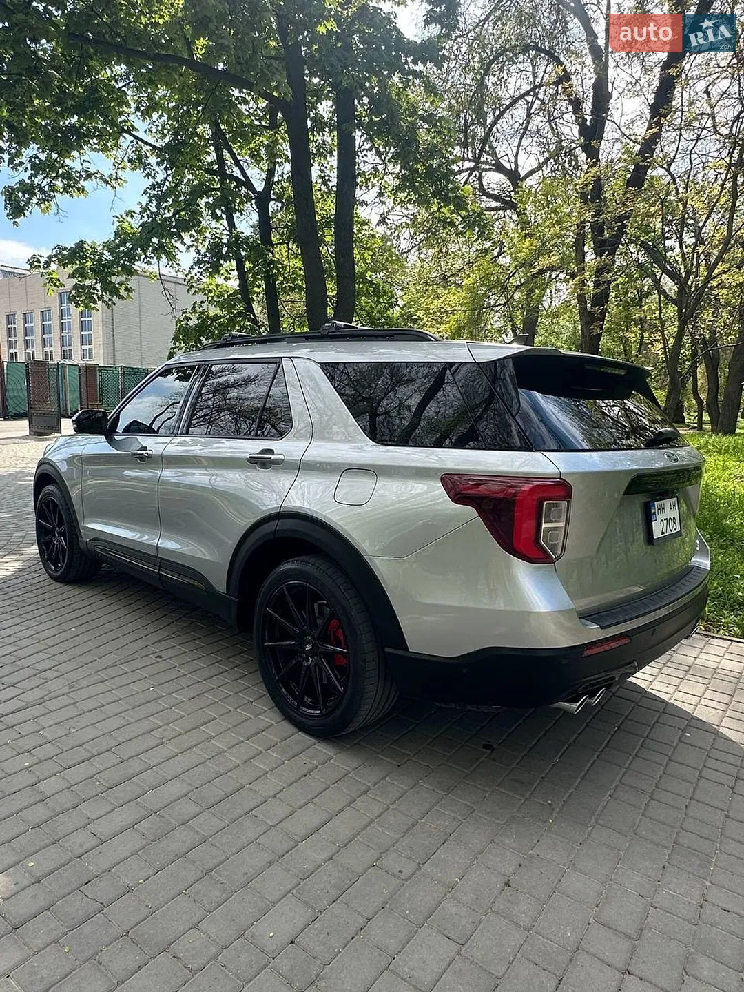 2020 Ford Explorer - мініатюра 11