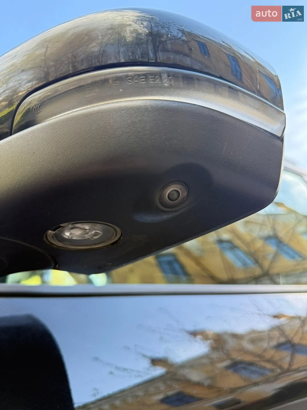 2020 Ford Explorer - мініатюра 17