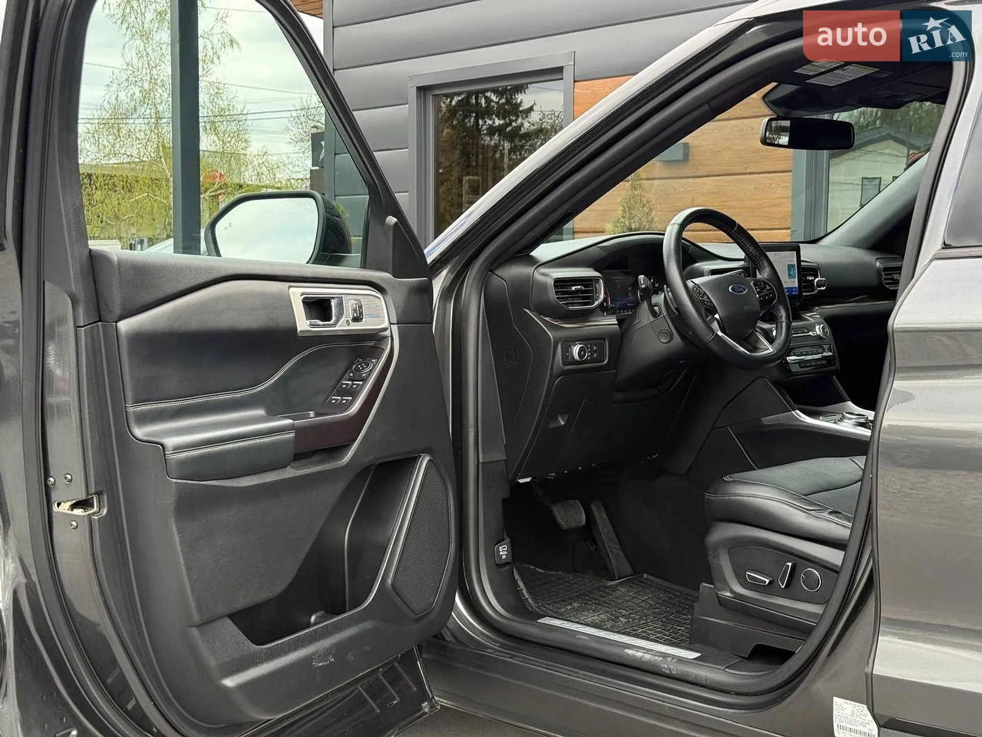 2019 Ford Explorer - мініатюра 19