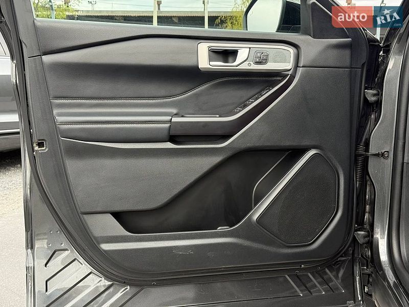 Позашляховик / Кросовер Ford Explorer 2019 в Рівному