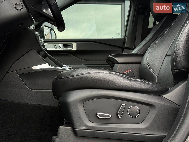 Позашляховик / Кросовер Ford Explorer 2019 в Рівному