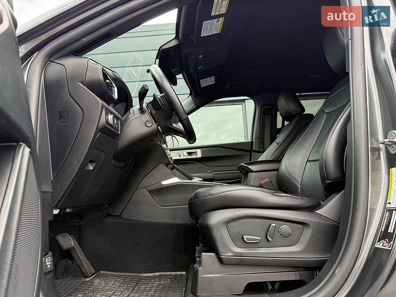Позашляховик / Кросовер Ford Explorer 2019 в Рівному