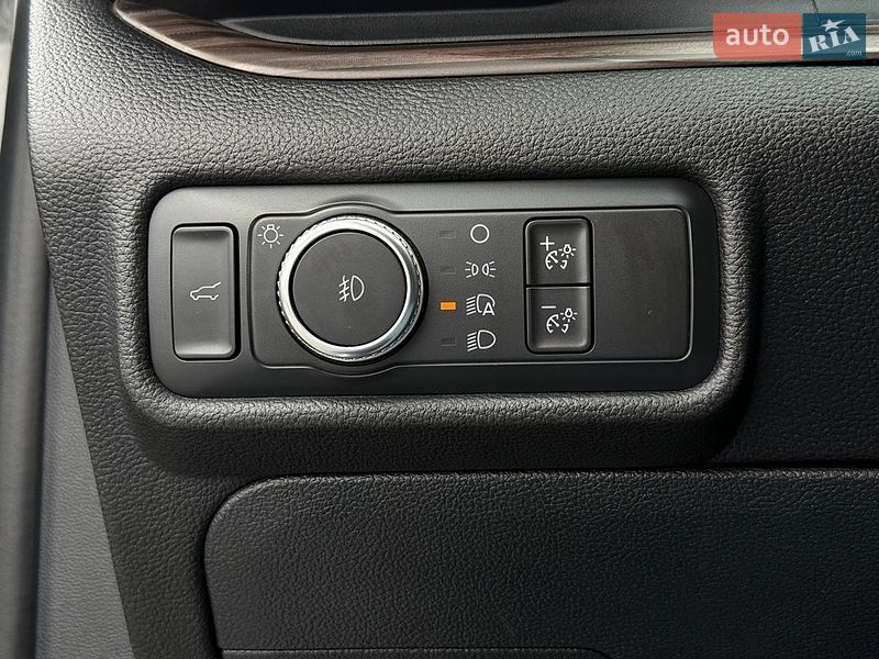 Позашляховик / Кросовер Ford Explorer 2019 в Рівному