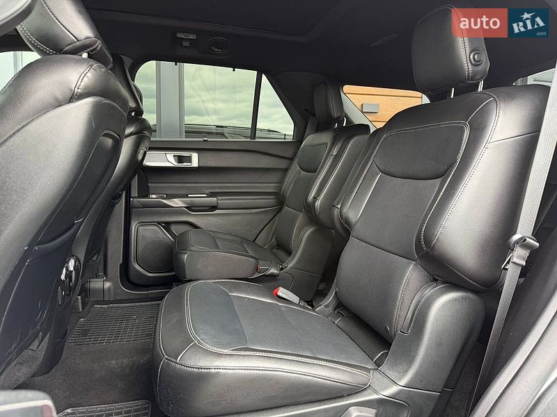 Позашляховик / Кросовер Ford Explorer 2019 в Рівному