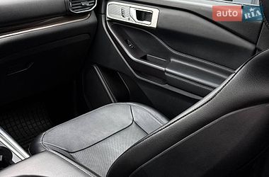 Позашляховик / Кросовер Ford Explorer 2019 в Рівному