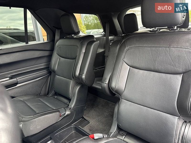 Позашляховик / Кросовер Ford Explorer 2019 в Рівному