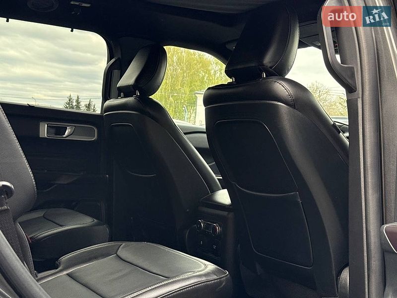 Позашляховик / Кросовер Ford Explorer 2019 в Рівному