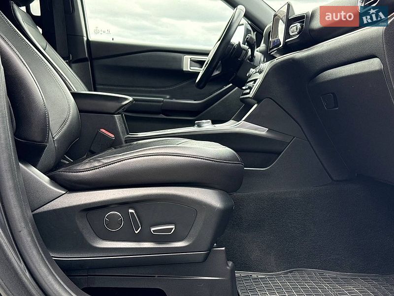 Позашляховик / Кросовер Ford Explorer 2019 в Рівному
