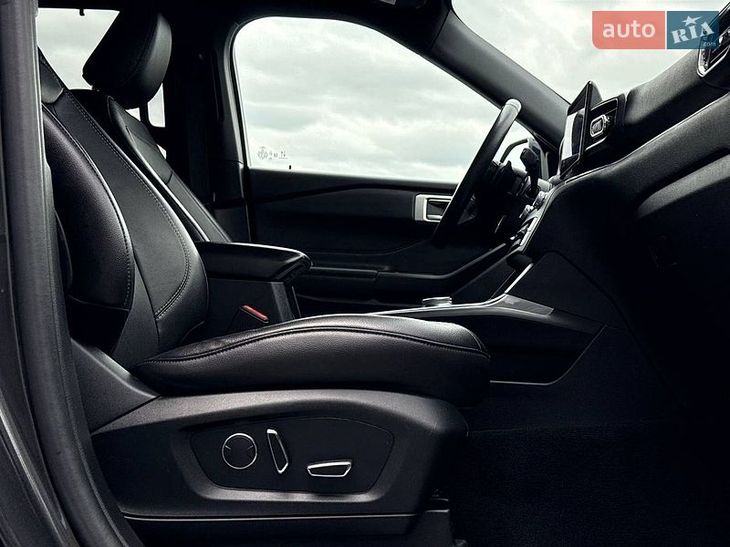 Позашляховик / Кросовер Ford Explorer 2019 в Рівному