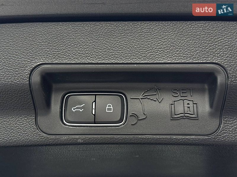 Позашляховик / Кросовер Ford Explorer 2019 в Рівному
