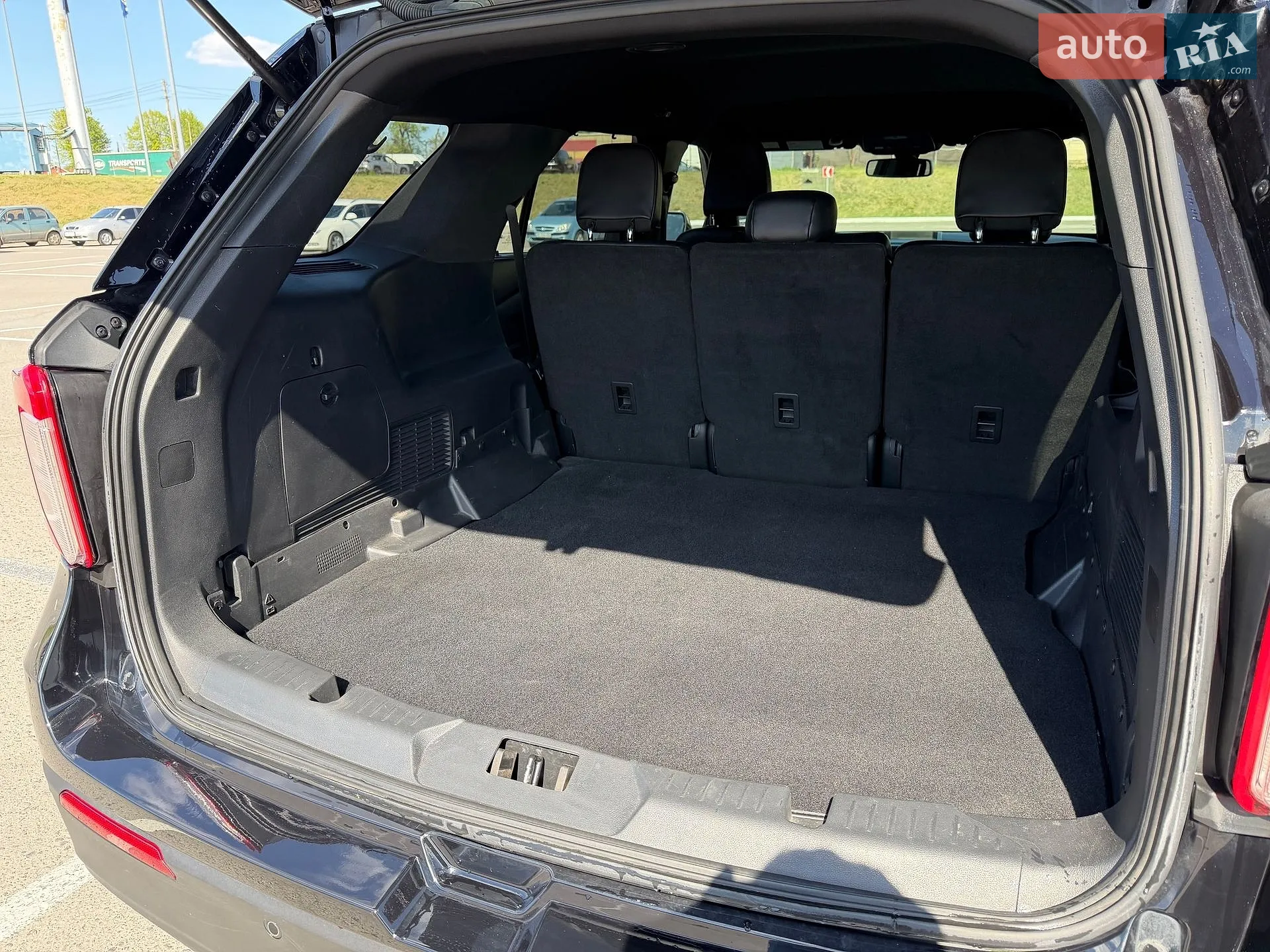 2020 Ford Explorer - мініатюра 17
