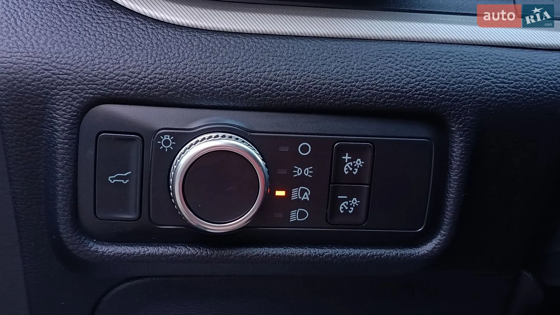 2020 Ford Explorer - мініатюра 32