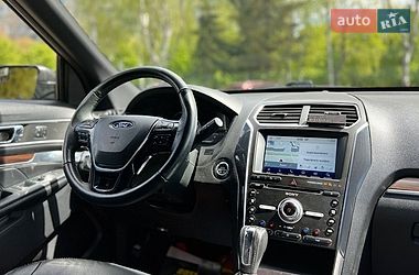 Позашляховик / Кросовер Ford Explorer 2018 в Львові