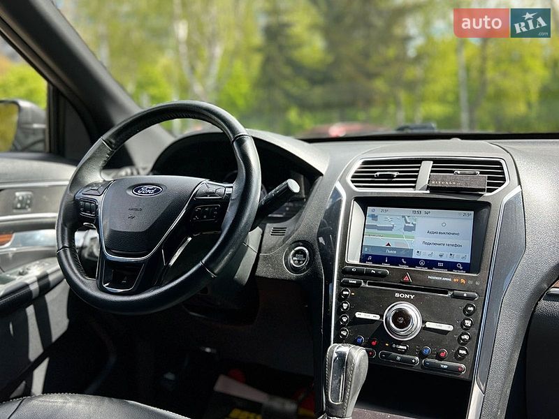 Позашляховик / Кросовер Ford Explorer 2018 в Львові