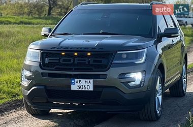 Внедорожник / Кроссовер Ford Explorer 2017 в Соленом