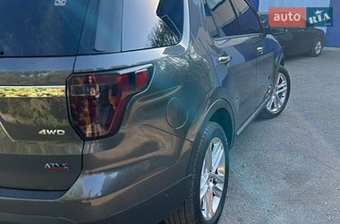 Внедорожник / Кроссовер Ford Explorer 2017 в Соленом