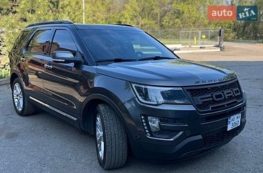 Внедорожник / Кроссовер Ford Explorer 2017 в Соленом
