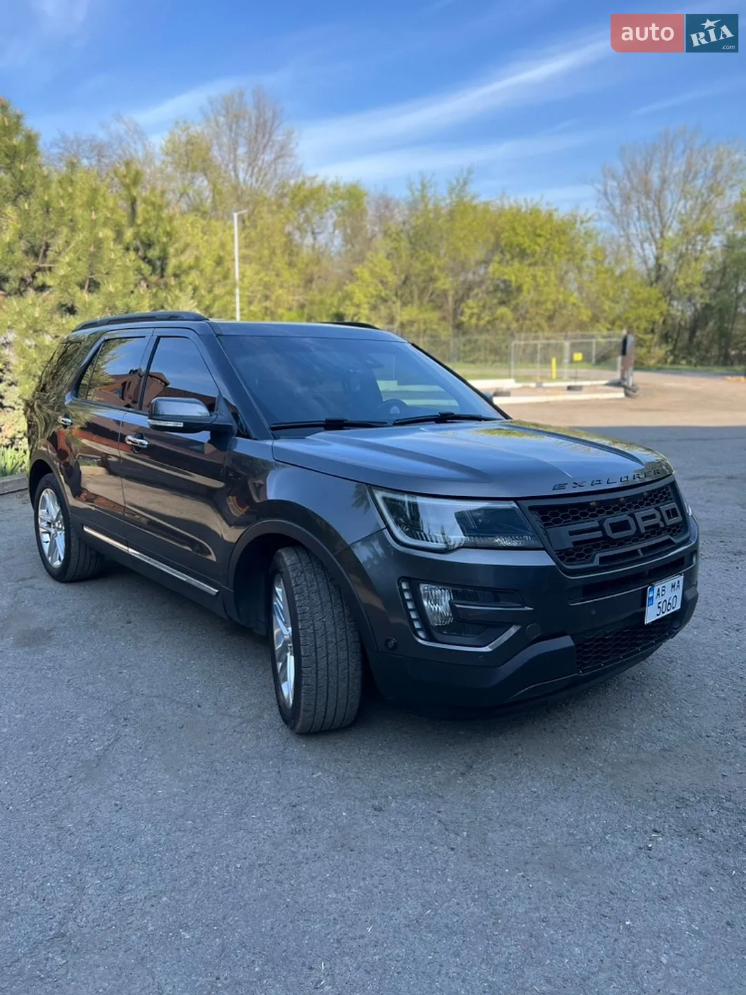 2017 Ford Explorer - мініатюра 12