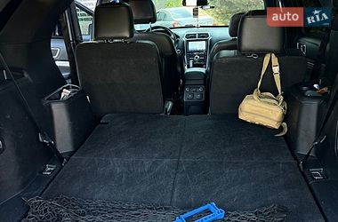 Внедорожник / Кроссовер Ford Explorer 2017 в Соленом