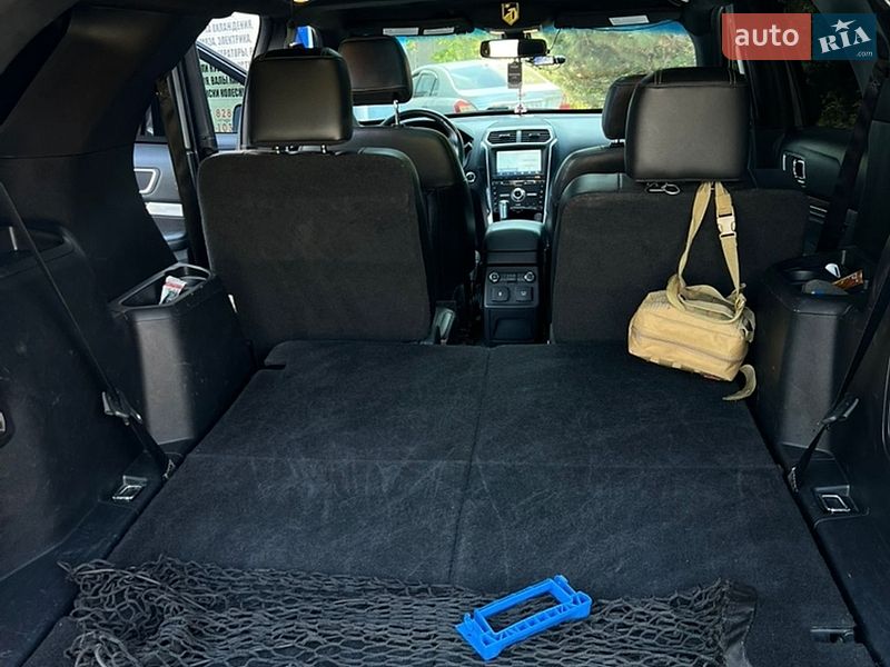 Внедорожник / Кроссовер Ford Explorer 2017 в Соленом