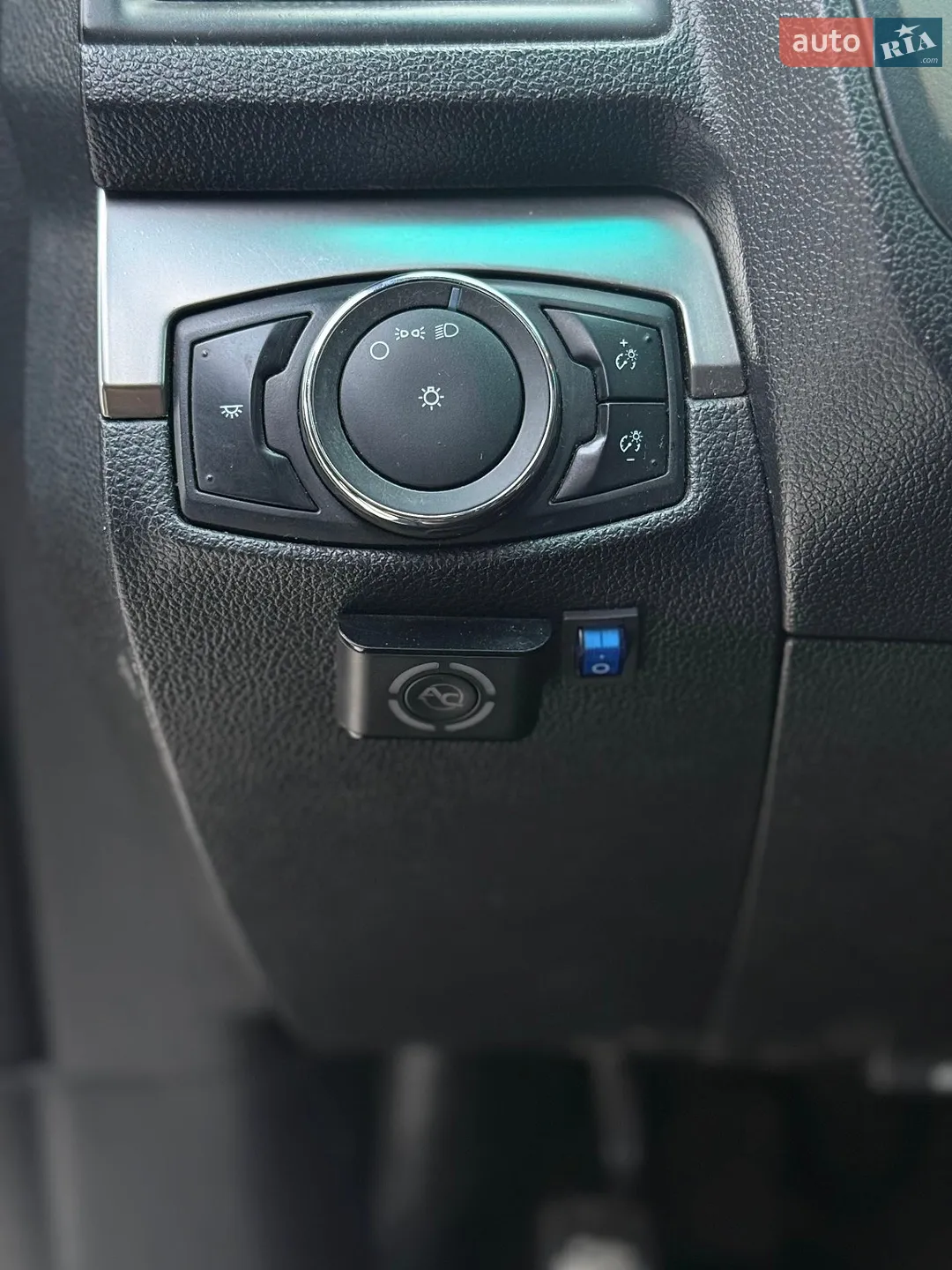 2016 Ford Explorer - мініатюра 6