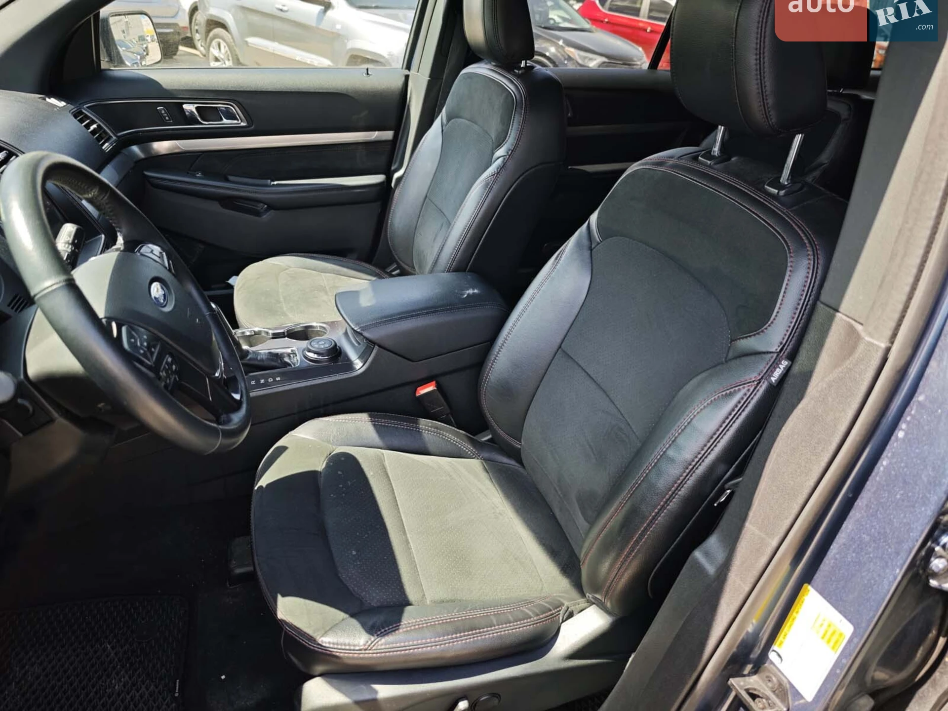 2018 Ford Explorer - мініатюра 25